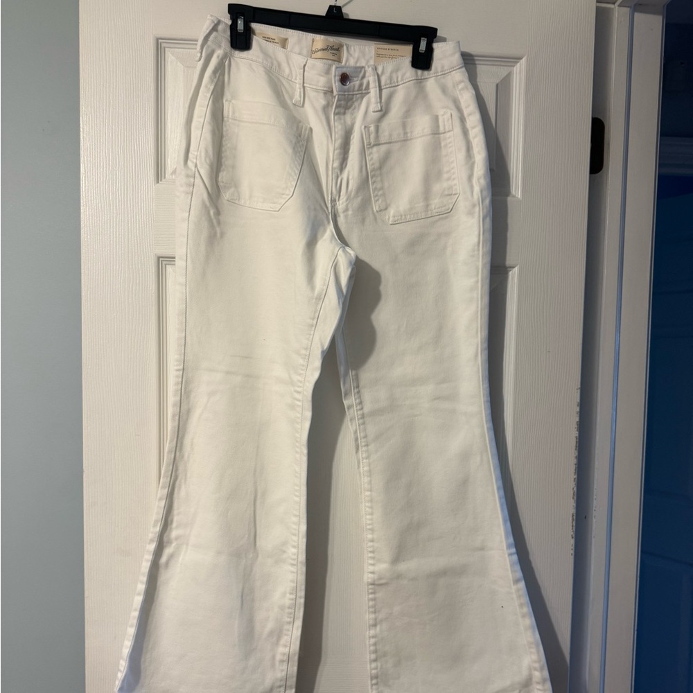 & Other Stories White Flare Jeans